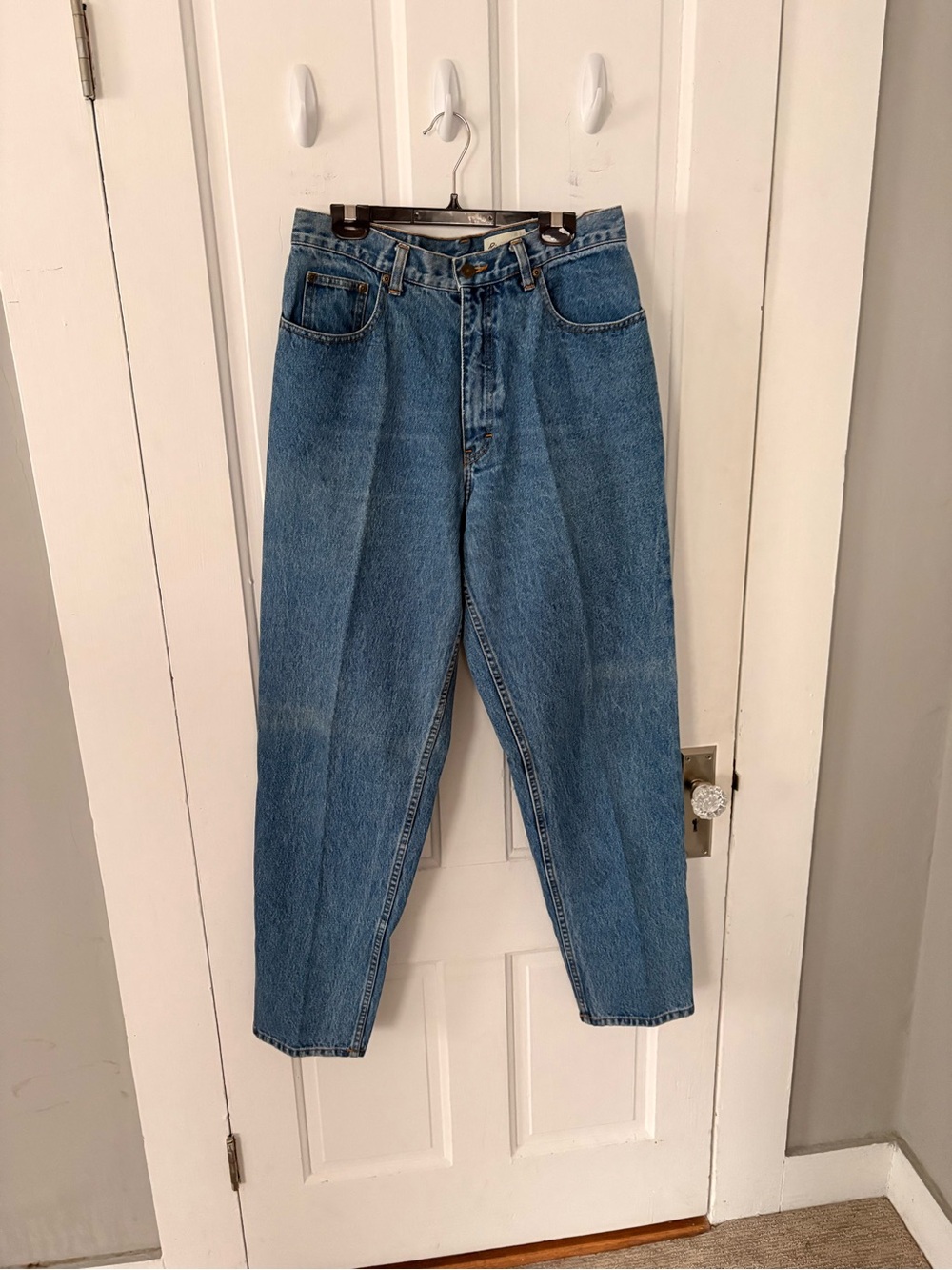 Eddie Bauer Relaxed Blue High-Waist Jeans